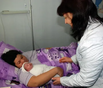 Петя е първото бебе на 12.12.12 в Хасково