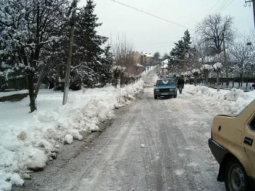 Преспи затрупват Раковица и Киряево