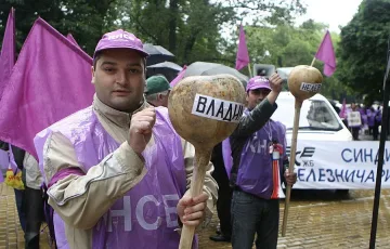 Железничарите стягат протест за карти