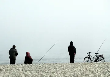 Силният вятър затвори пристанище