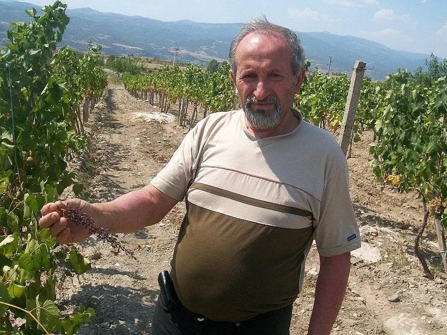  Поп Васил лекува души с керацуда   