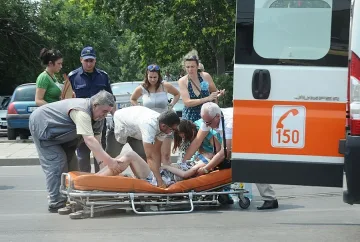 Медици бранят уволнения лекар  