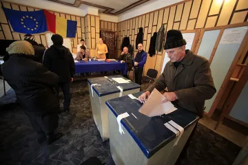 Управляващите в Румъния печелят изборите