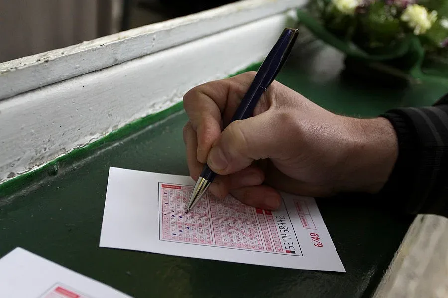 Джакпотът минава 1 милион