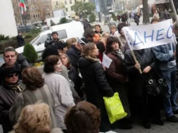 Родители не искат 4-годишни първолаци 