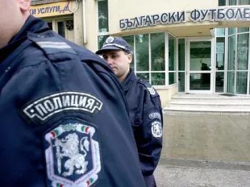 Учат ченгета как да ни спазват правата