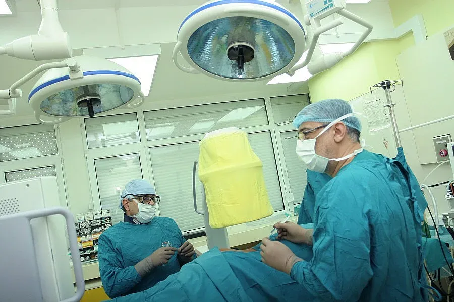 Пинг-понг с пациентите