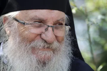 Отец Иван направи колония в Якимово