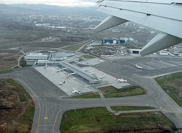 Швейцарци хвърлиха око на бг летища