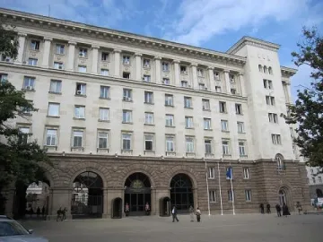 Учени на протест заради далавери с изследвания