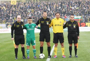 Двама рефери изгърмяха за 21 мача