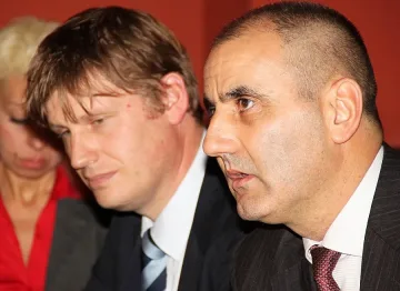 Цветан Цветанов лети от Вашингтон в Лондон