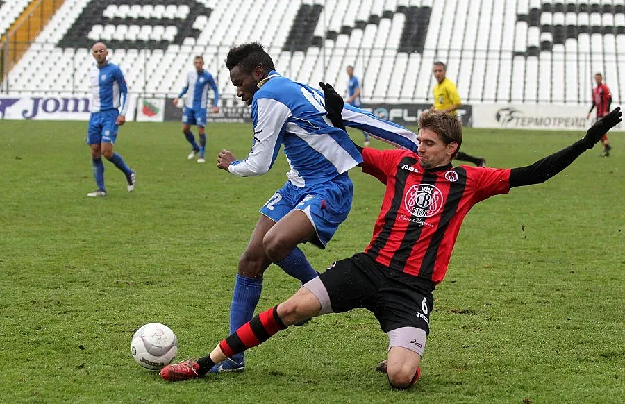 "Локо" (София) изпързаля "Черноморец" за купата