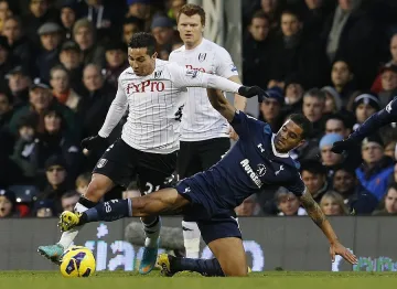 Китарист и авер разбиха Бербо