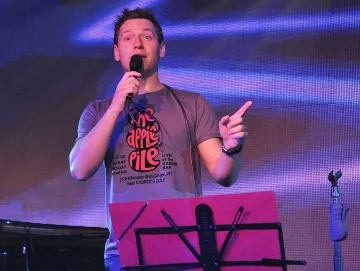  "Спортист на годината" като герой от комикс