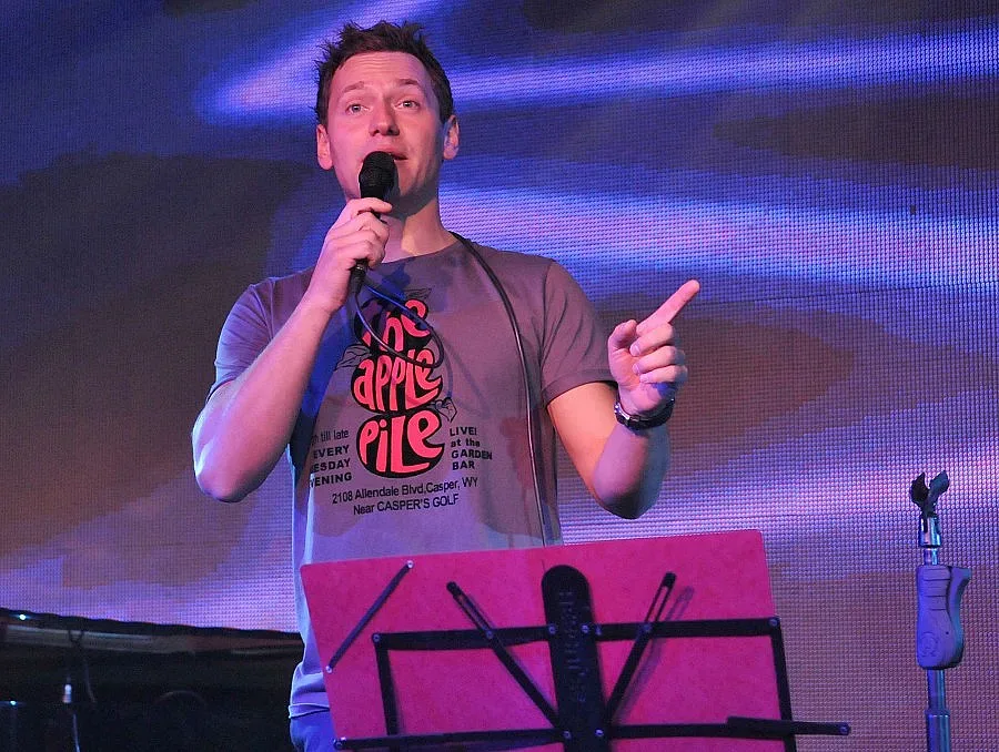 "Спортист на годината" като герой от комикс