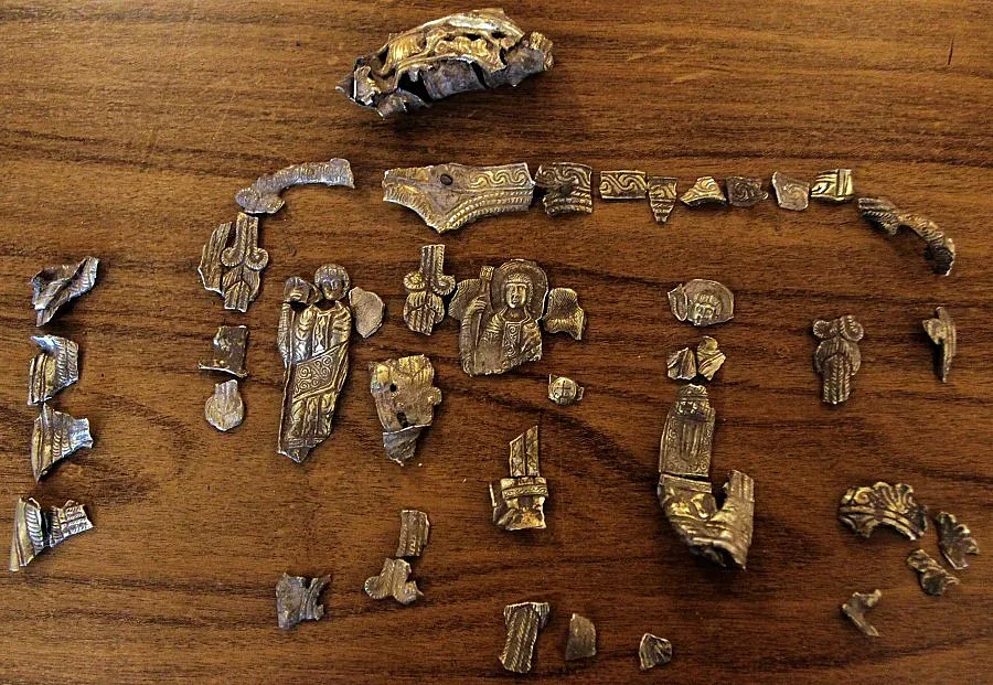 Изплува дворец на Омуртаг  