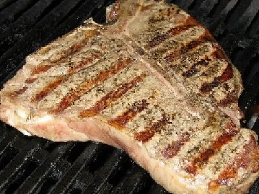 Ядем евтини мръвки и хляб