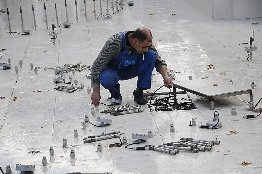 Шефовете искат висшисти