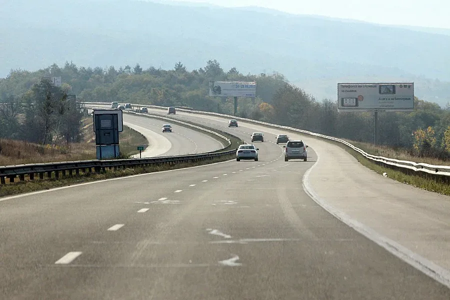 Летим за 3 часа по "Тракия" до морето   