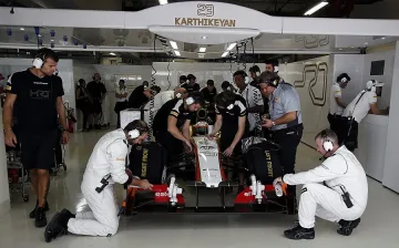 Пияни механици се бият след уволнение