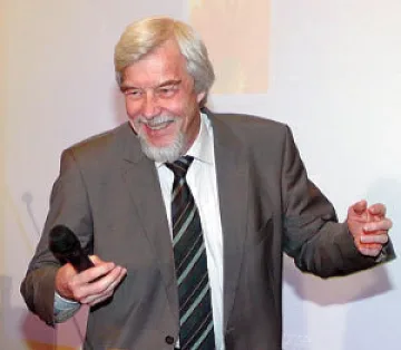 ЦЕРН ни учи да лекуваме рак