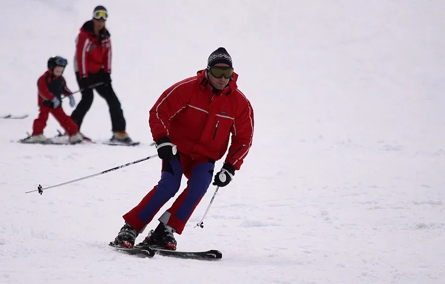 Маскират туристи като роднини