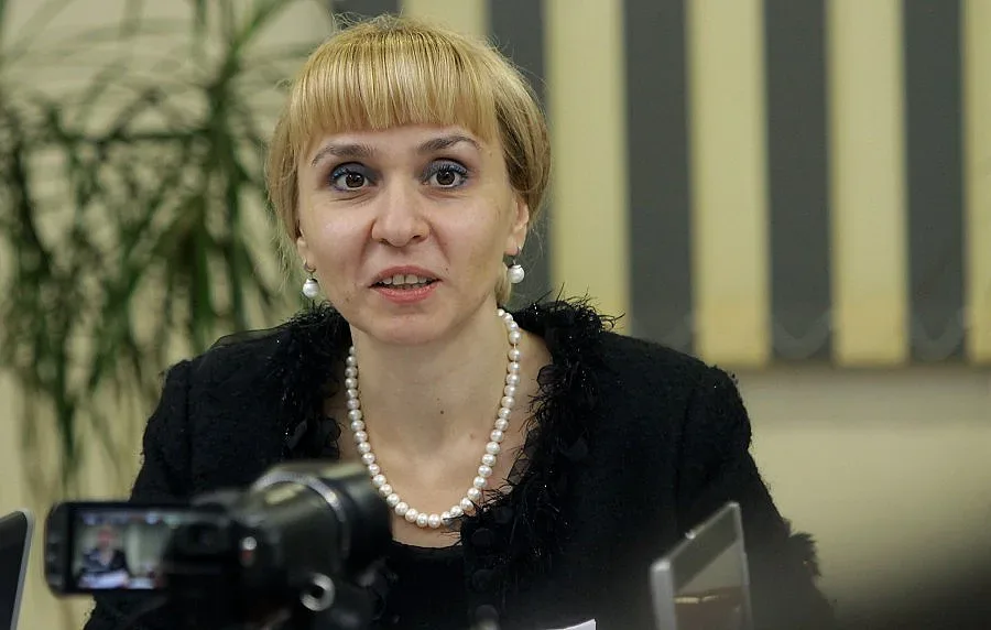 Флашка замества папките на съдиите
