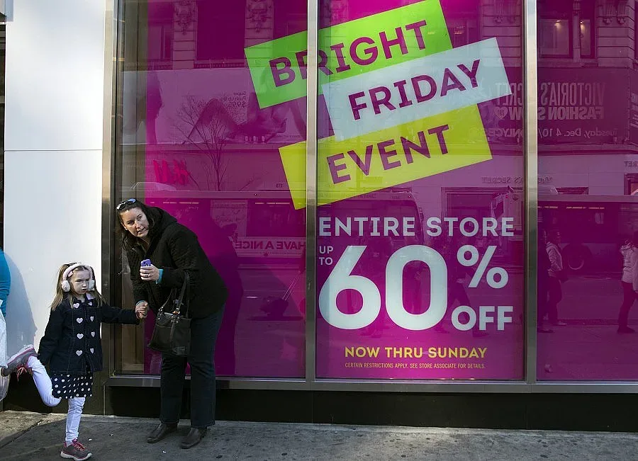 Черният петък завъртя $1 мрд. в нета