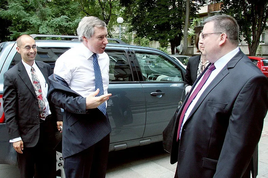 Цацаров: Не съм приятел с премиера