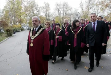 Проф.Илчев си спести критиките в Деня на Климент Охридски