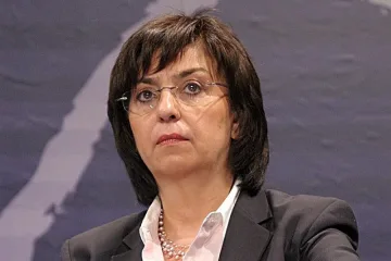Михайлова: С партизански акции избират прокурор