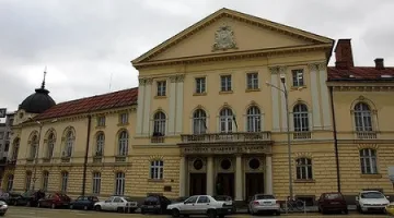 Касиерка завлякла БАН с 370 бона