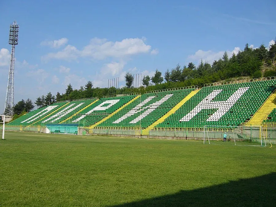 Общината връща "Пирин" в елита