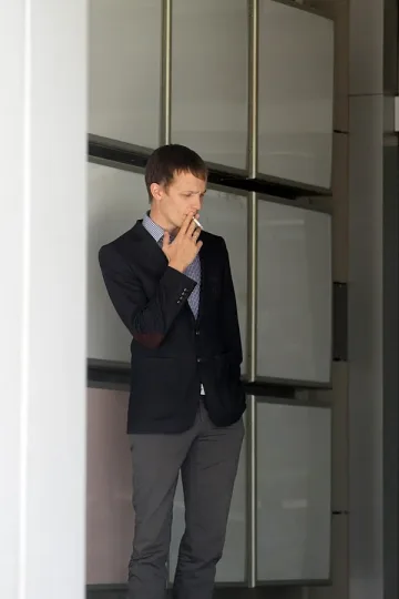 Бягаме в Сърбия за ЧНГ с цигара     