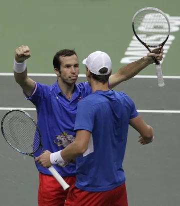 Чехия обърна Испания за купа Дейвис