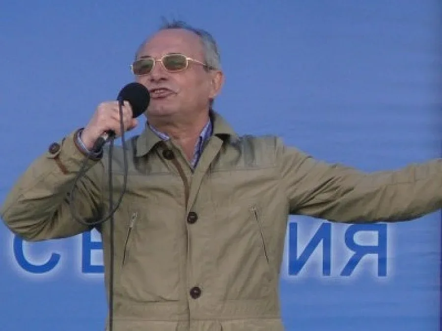 ДПС се клонира зад граница