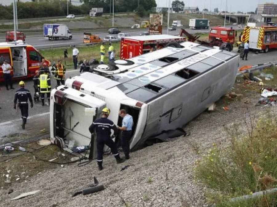 47 деца убити в катастрофа с автобус