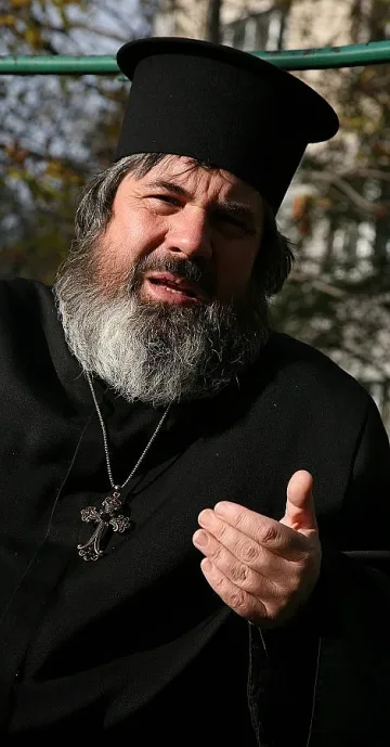 Правнук на ген. Делов кръщава перничани   