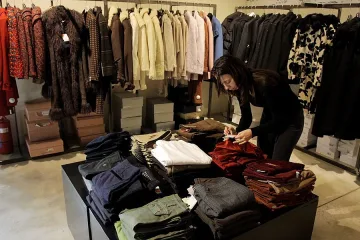 Два месеца коледни намаления     