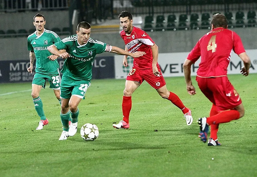 Румънец избяга от ЦСКА заради пари