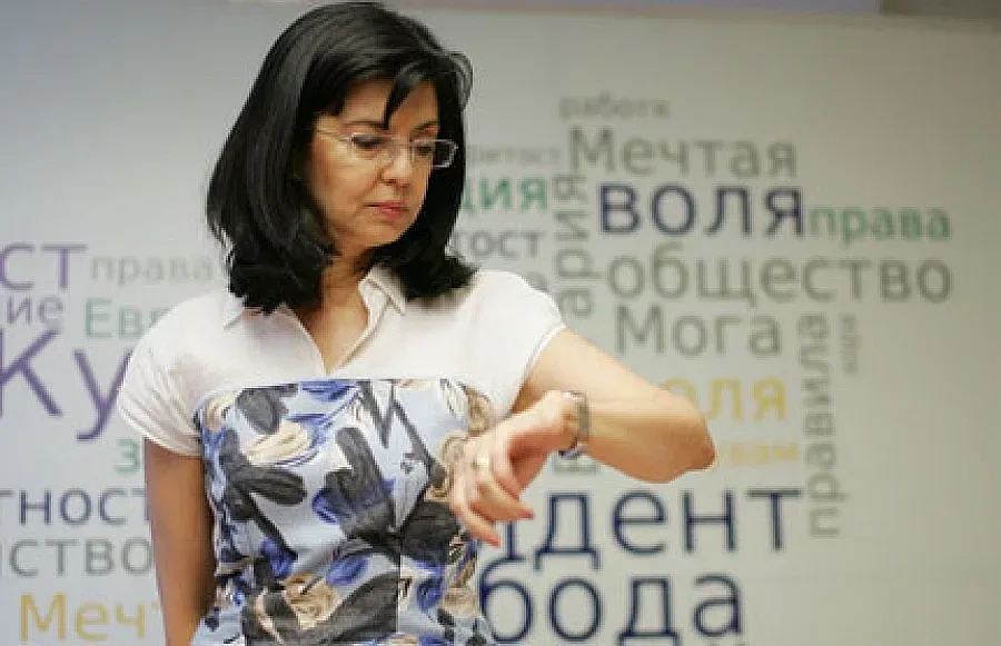 Кунева уволнява зам.-министрите