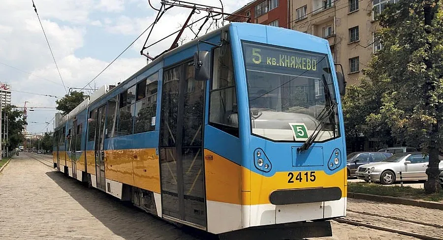 Трамвай №5 сгази дядо