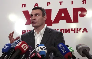 Виталий Кличко хвърля ръкавиците