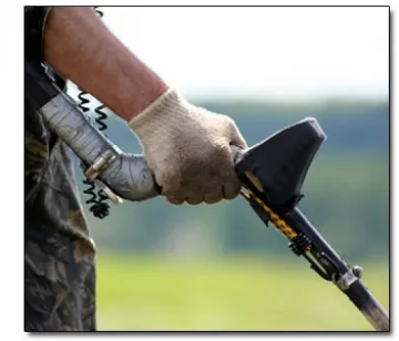 Молдовски студент копа за наши съкровища