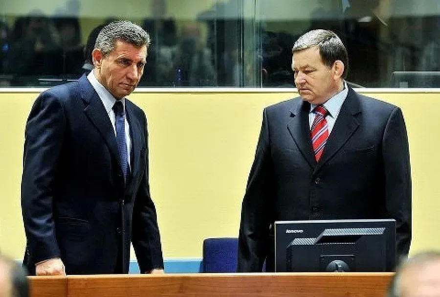 Освободиха генералите от кървавата "Буря"