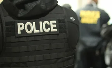 Чичо отвлече 2-годишно момиченце