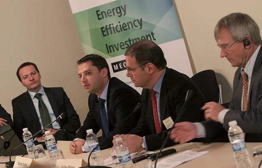 Енергото ни сменя дограмата