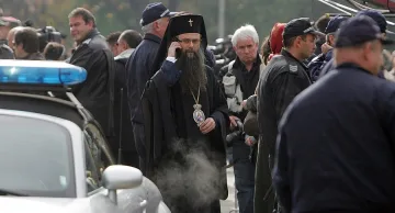 Два часа мълчание след заседанието на Синода