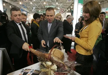 Земеделието спасява обсерваторията на Рожен